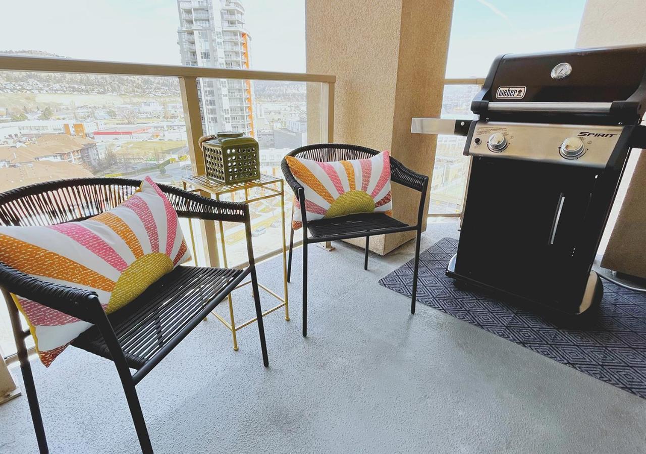 דירות Downtown Waterfront Kelowna Oasis Newly Renovated 2Bed 2Bath מראה חיצוני תמונה
