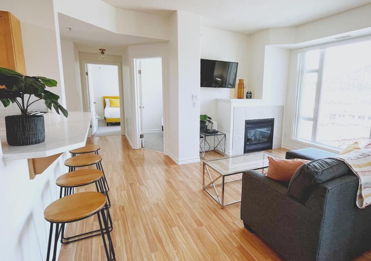 דירות Downtown Waterfront Kelowna Oasis Newly Renovated 2Bed 2Bath מראה חיצוני תמונה