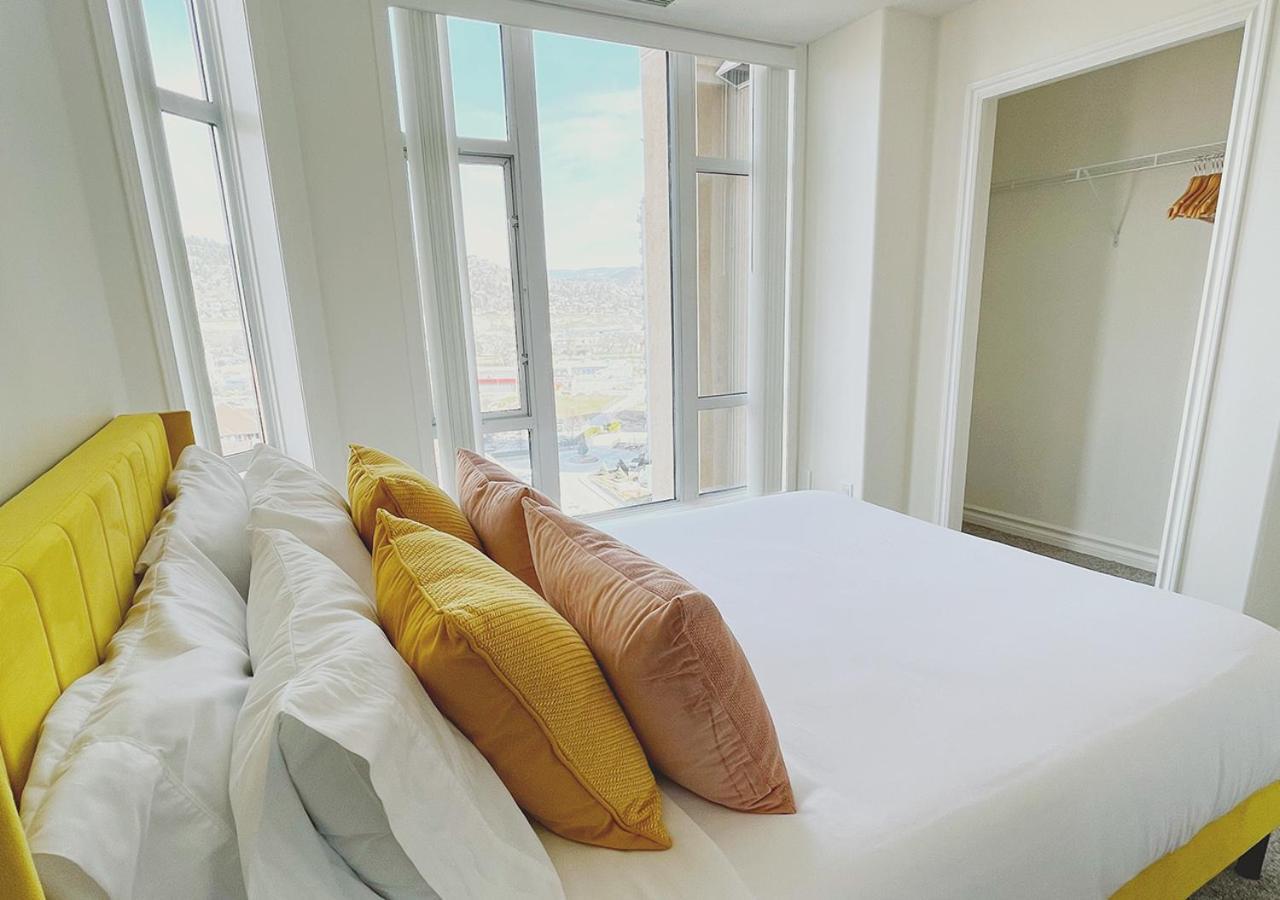 דירות Downtown Waterfront Kelowna Oasis Newly Renovated 2Bed 2Bath מראה חיצוני תמונה