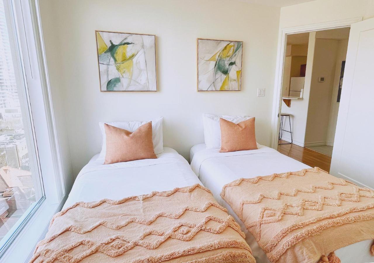 דירות Downtown Waterfront Kelowna Oasis Newly Renovated 2Bed 2Bath מראה חיצוני תמונה